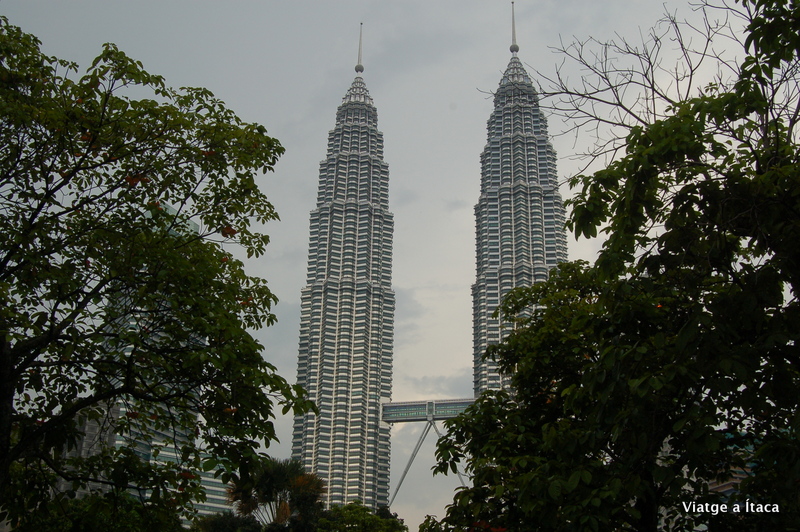 Petronas3