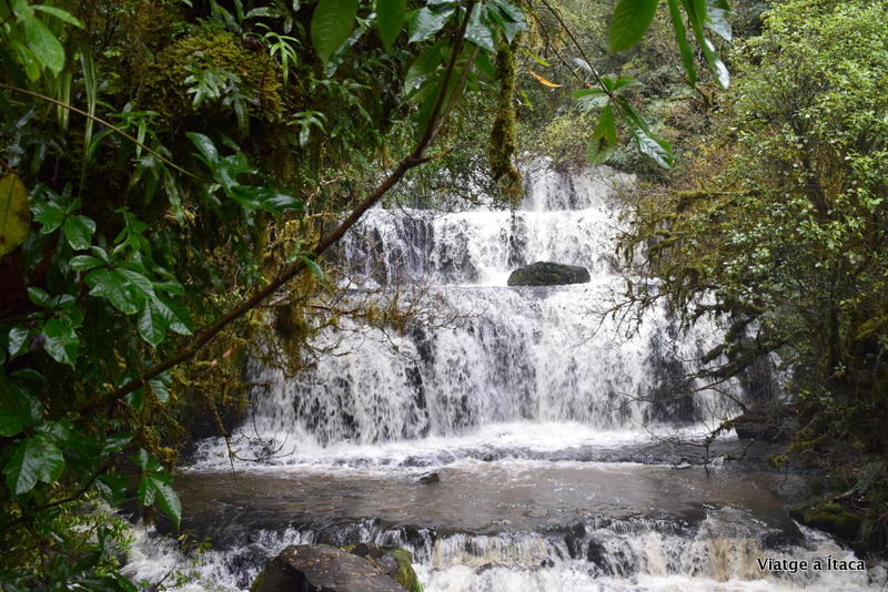 PurakauniFalls3