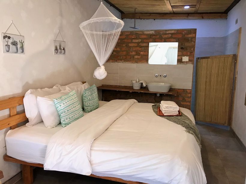 Nxabii Cottages Kasane